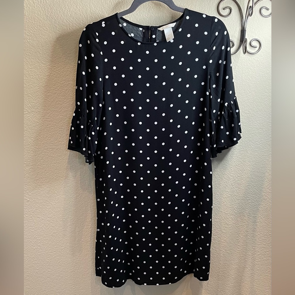 H&M Black & White Polka Dot Mini Ruffle Sleeve Shift Dress